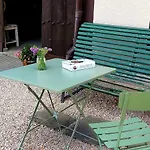 Herbes Et Collines Homestay Winkel