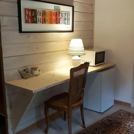 Herbes Et Collines Homestay Winkel