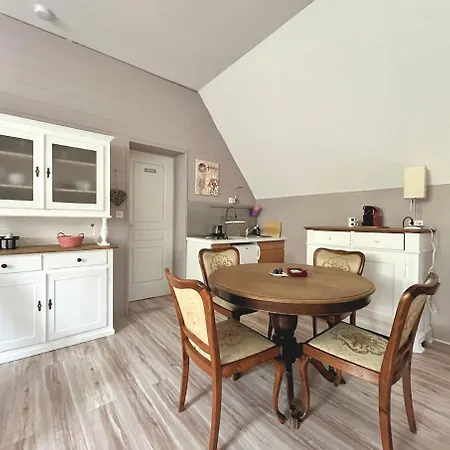 Herbes Et Collines Ubytování v soukromí Winkel